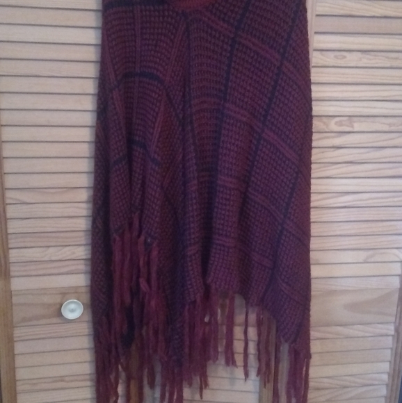 Soft High Neck Poncho - Picture 3 of 3